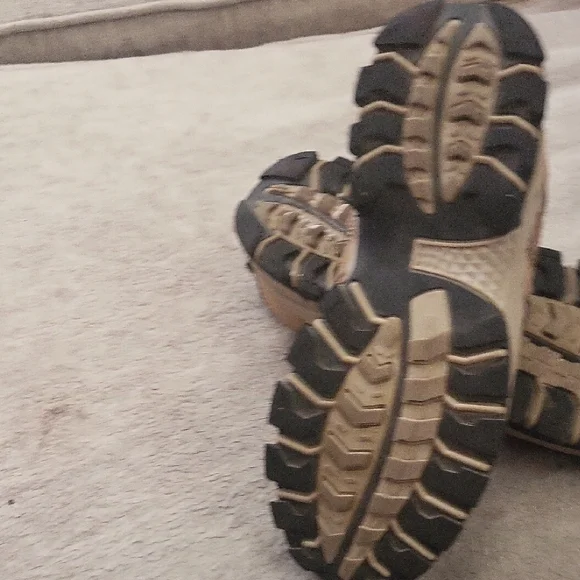 Air Balance Tan and Pink Athletic Shoes - Picture 5 of 7